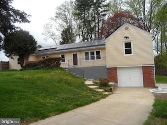 2 Piping Rock Dr, Silver Spring, MD 20905