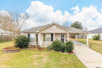 23505 Country Manor Ave, Denham Springs, LA 70726
