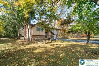 1226 Stones Crossing Rd, Easton, PA 18045