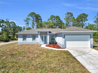 906 W 16th St, Lehigh Acres, FL 33972