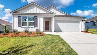 169 Mill St, Lucedale, MS 39452