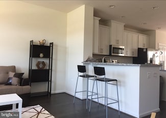 5346 N Center Dr, Greenbelt, MD 20770