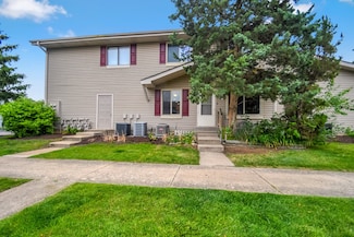 29W572 Winchester Cir S Unit 3, Warrenville, IL 60555