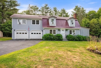 415 Monroe Rd, Hampden, ME 04444