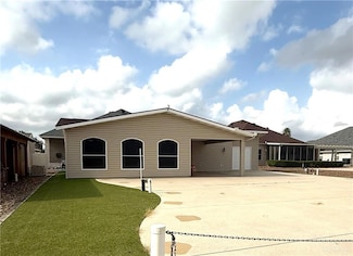 2001 W Bogey Dr, Mission, TX 78572