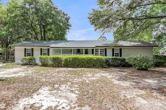 204 W Poplar Branch Dr, Moncks Corner, SC 29461