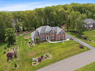 15 Weatherstone, Avon, CT 06001