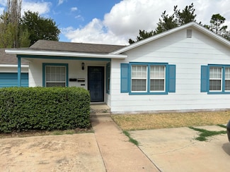 2208 32nd St, Lubbock, TX 79411
