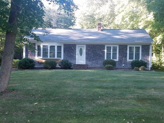 171 Perry Hill Rd, Acushnet, MA 02743