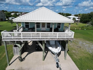 165 Tropical Landing Ln, Grand Isle, LA 70358