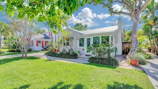 42 Palm Square, Delray Beach, FL 33483