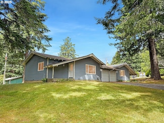 17144 Parkview Dr, Brookings, OR 97415