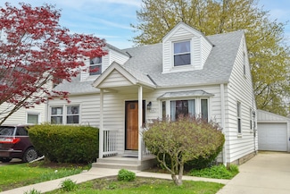5958 N Lydell Ave, Milwaukee, WI 53217