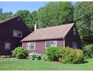 3 Adams Ct Unit D, South Deerfield, MA 01373
