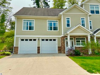 120 Fairway Hills Dr Unit 21B, Traverse City, MI 49684