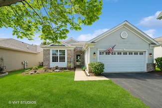 2835 Cascade Falls Cir, Elgin, IL 60124