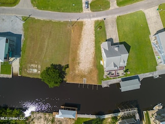 11130 Tahiti St, Bay Saint Louis, MS 39520