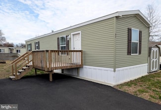 45 Center Hill Dr, Quakertown, PA 18951
