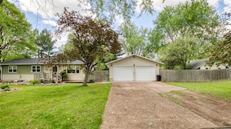 212 Mound Park Dr, Elk Mound, WI 54739