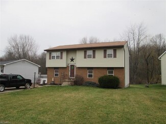 6028 Drenta Cir SW, Navarre, OH 44662