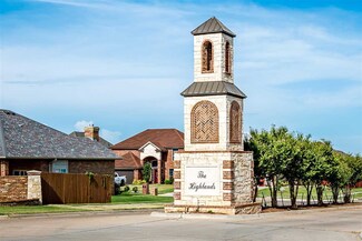 2219 SW Oxford Dr, Lawton, OK 73505
