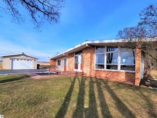 3350 N Coleman Rd, Coleman, MI 48618