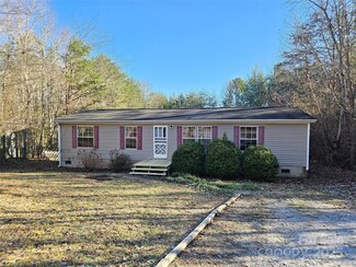 142 River Breeze Dr, Morganton, NC 28655