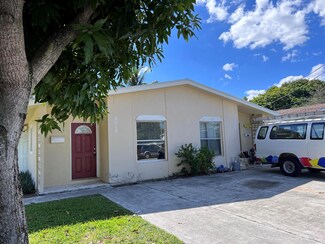 2016 Dock St, West Palm Beach, FL 33401