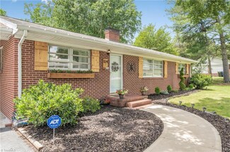 1124 Old Salem Rd, Kernersville, NC 27284