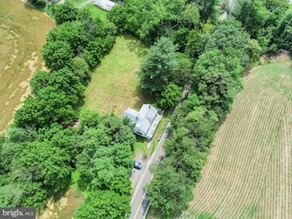 7401 Watersville Rd, Mount Airy, MD 21771