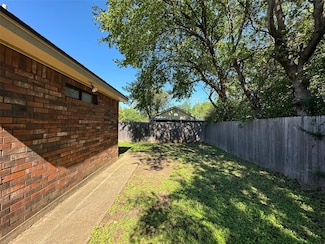 1244 Misty Ln, Duncanville, TX 75116