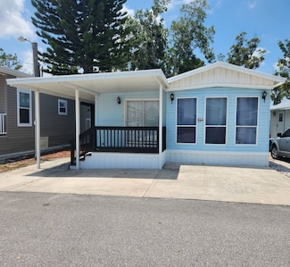 2206 Chaney Dr, Ruskin, FL 33570