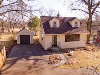 1100 County Road C E, Saint Paul, MN 55109