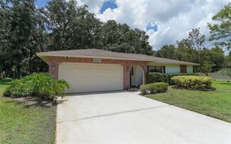 2452 McGuffy Cir, Sarasota, FL 34235