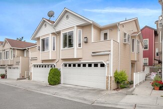 813 N 145th Ct, Shoreline, WA 98133