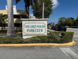 17890 W Dixie Hwy 106 Hwy Unit 106, North Miami Beach, FL 33160