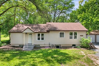 883 Century Ave N, Saint Paul, MN 55119