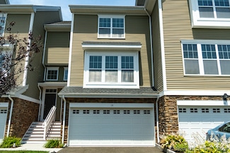 15 Bristol Terrace Unit 15, Danbury, CT 06810