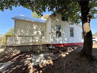 220 Oaklawn Ave, Woodsfield, OH 43793