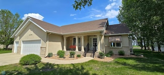 4708 21st St N, Moorhead, MN 56560