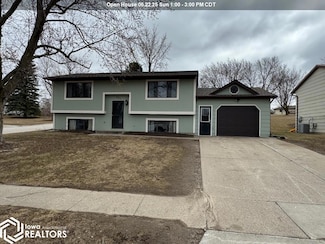 640 Troy Dr, Carroll, IA 51401
