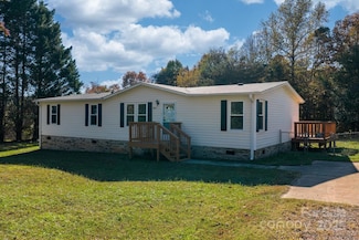 390 River Shoals Ridge Dr, Taylorsville, NC 28681