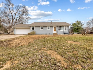 1140 Taylor St, Pecatonica, IL 61063