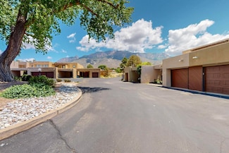 795 Tramway Ln NE Unit D, Albuquerque, NM 87122