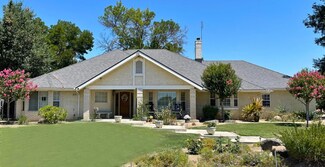 9018 W Whitesbridge Ave, Fresno, CA 93706