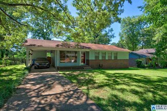 729 Glen Ridge Dr, Fairfield, AL 35064