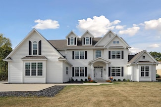 3520 Inverness Rd, Waterloo, IA 50701
