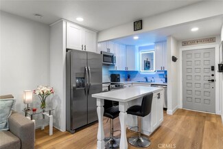 28691 Via Las Flores Unit 328, Murrieta, CA 92563