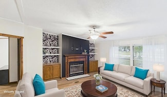 623 Barn Rd, Bonneau, SC 29431