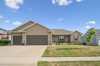 1602 Bridge Creek Ct, Marion, IA 52302
